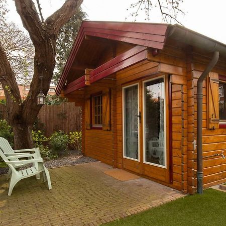 Bed and Breakfast Onder De Kersenboom Hilversum Exterior foto